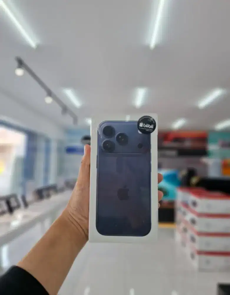 IPHONE 17 PRO PROMO