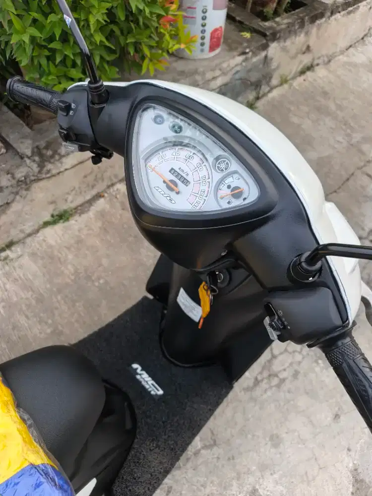 Mio Sporty Basix Smile Putih 2009 Plat Ciganjur  Minus Rembes