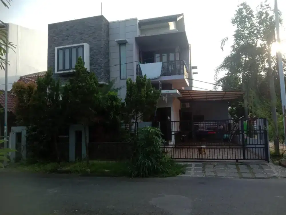Dijual Cepat Rumah Hoek Tingkat di Metland Menteng Jakarta Timur