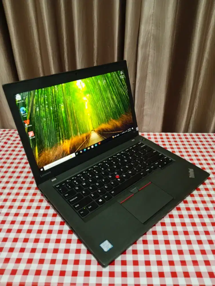 LAPTOP LENOVO
Core i5 gen 6
Layar 14 in
RAM 8 gb
SSD 256 gb