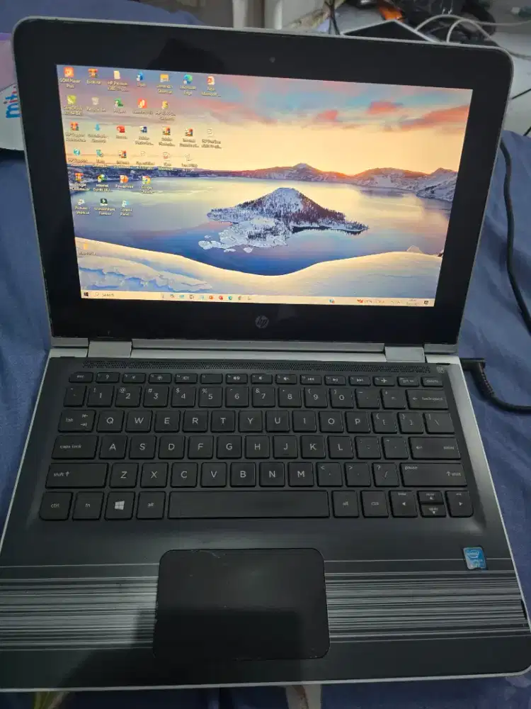 Laptop HP Pavilion x 360 2 in 1, 164 gb ssd