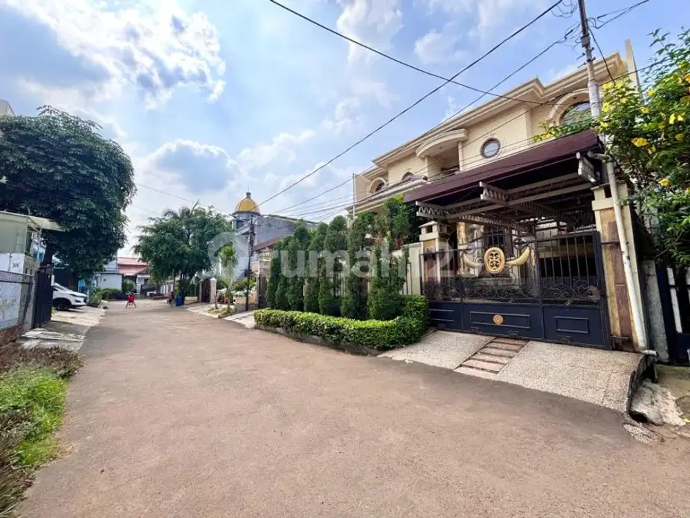 Rumah Mewah Dalam Komplek Mbau Aman Dekat Patung Pancoran