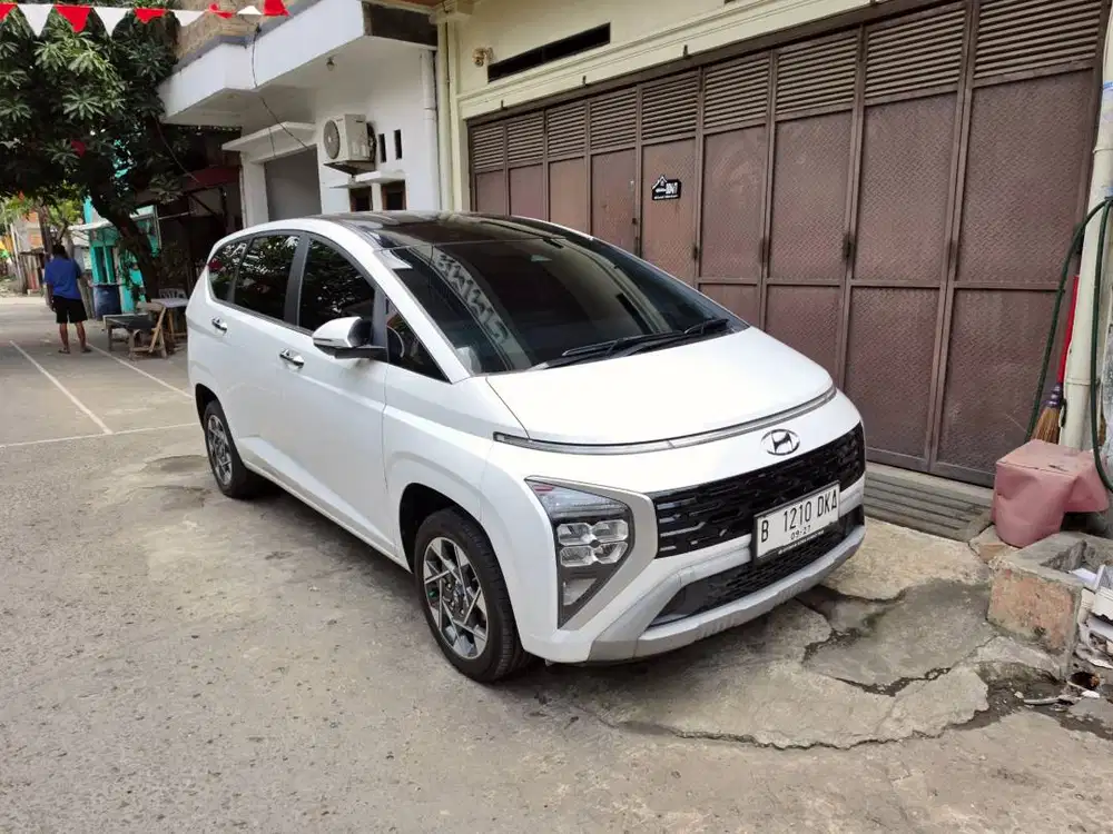 Hyundai Stargezer Prime Matic AT Tahun 2022 Putih , 2021