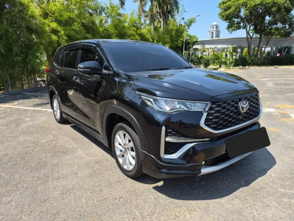 INNOVA ZENIX 2.0 V Modelista AT th 2023