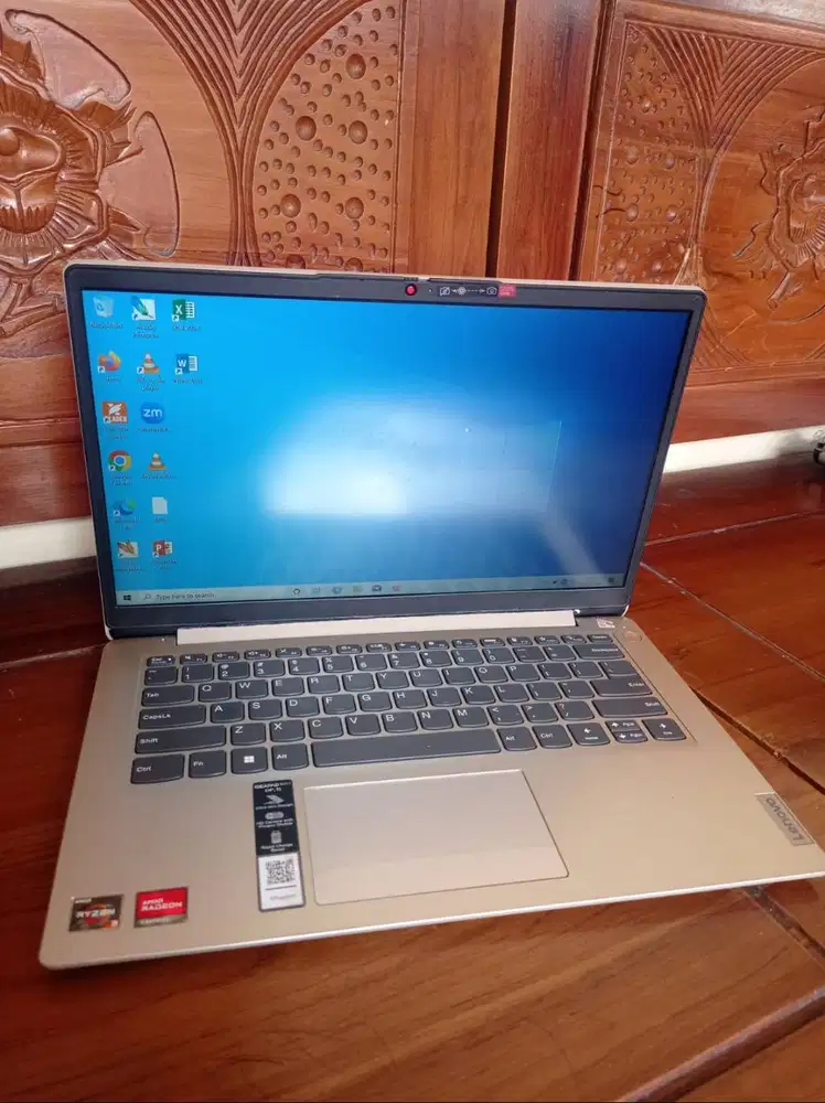 Ready Laptop LENOVO IDEAPAD slim 1 14AMN7  Prosesor AMD Ryzen 3 Ram 4
