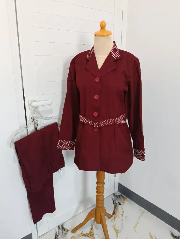 Setelan Blazer Marun Bordir Modern Elegan kekinian cakep banget