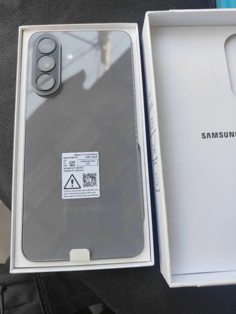 Samsung A57 Ram 12/256