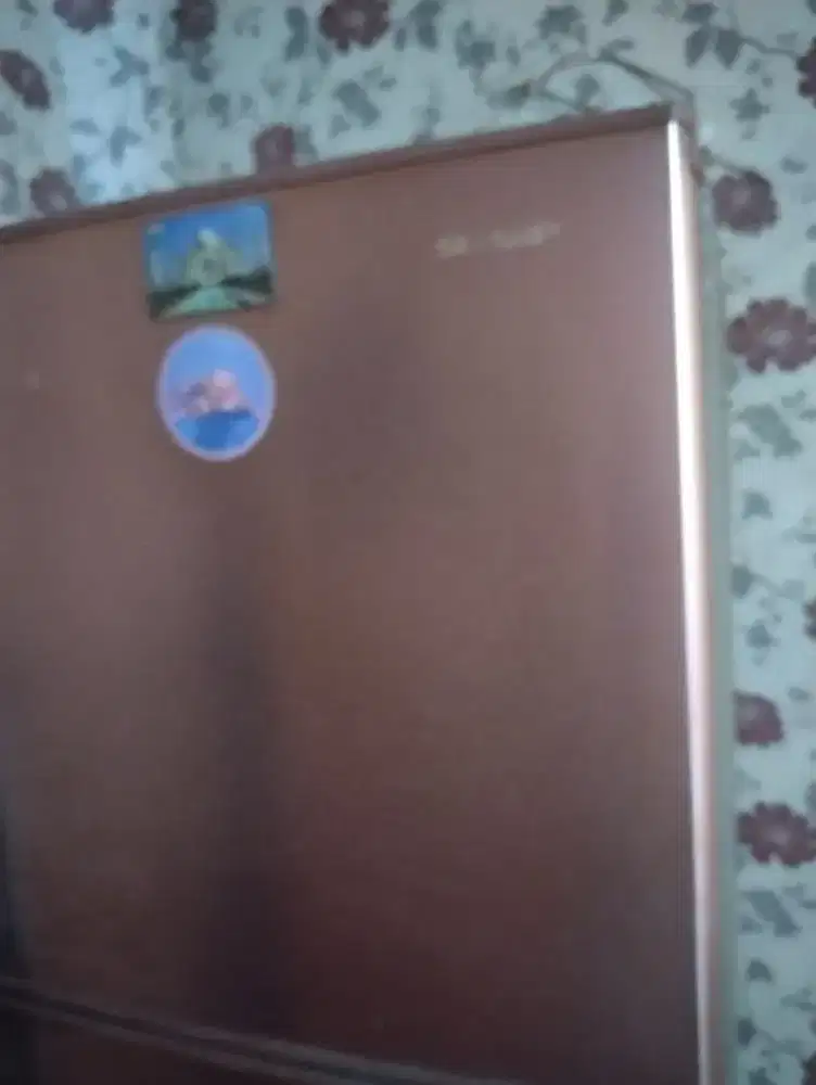 Dijual kulkas SHARP 2 PINTU