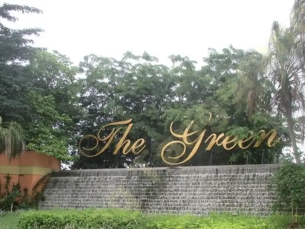 Jual rumah bagus di the green semi Furnished