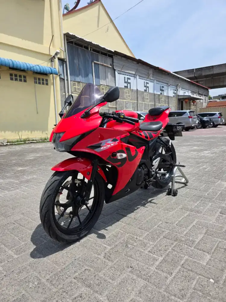 Suzuki GSX R150 Merah 2017