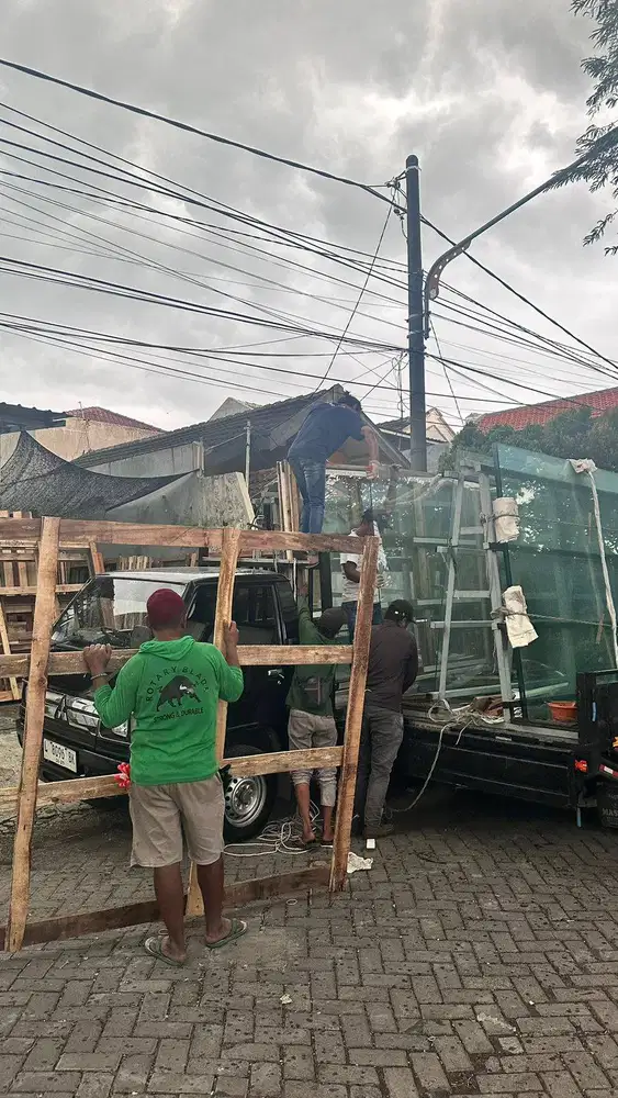 DICARI DRIVER KACA & ALUMINIUM SERABUTAN