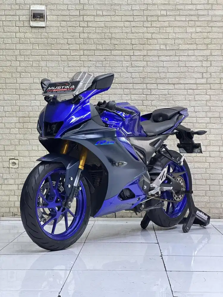 YAMAHA R-15 Connected 2023 Biru