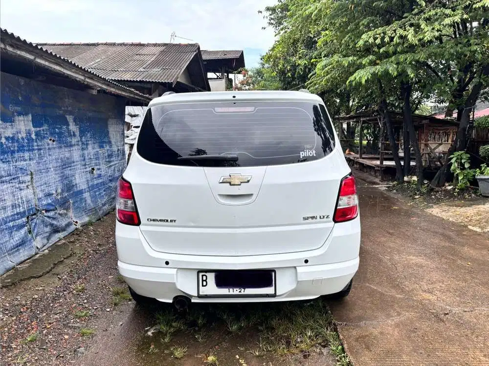 Chevrolet Spin 2014 Bensin