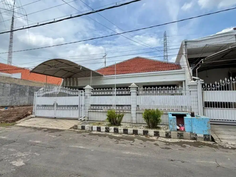 TURUN HARGA RUMAH 1LANTAI SIAP HUNI DI DHARMAHUSADA INDAH BARAT DEKAT GALAXY MALL