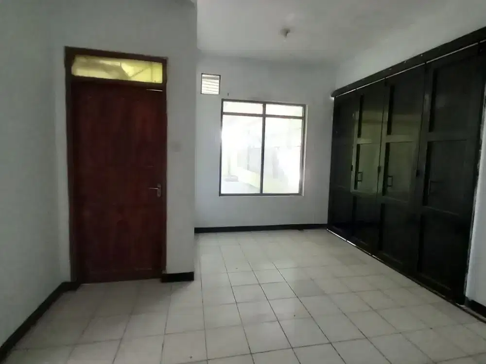 Dijual rumah hook di TKI 2