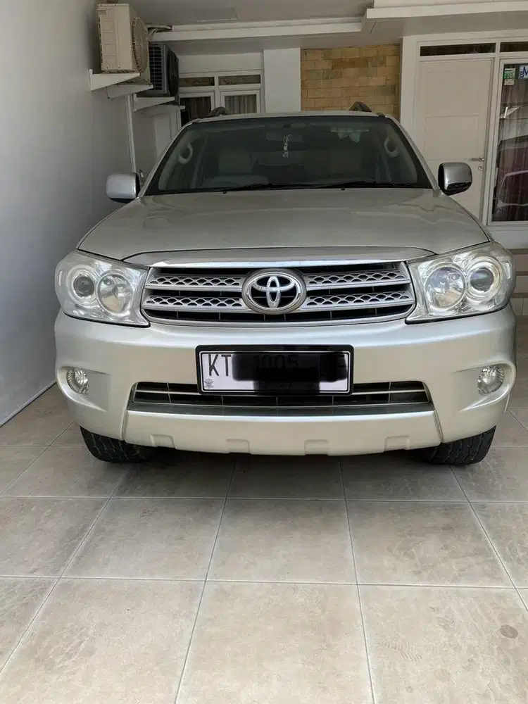 Jual Fortuner 2.7 V AT 4x4 th 2007