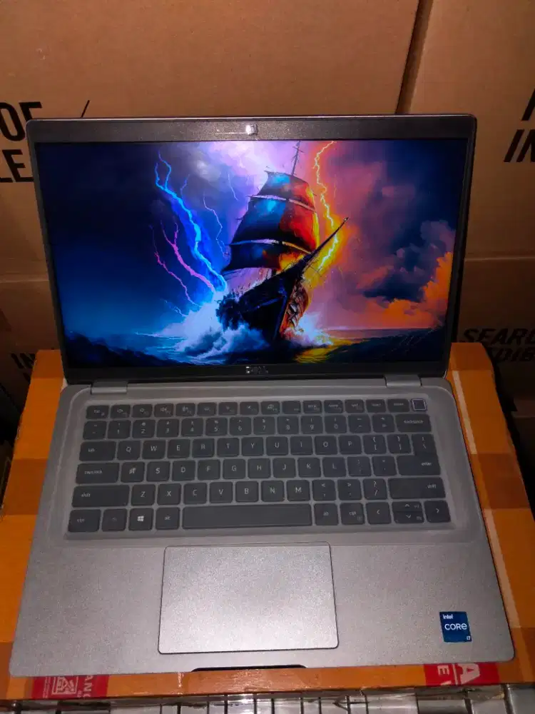 LAPTOP DELL layar sentuh