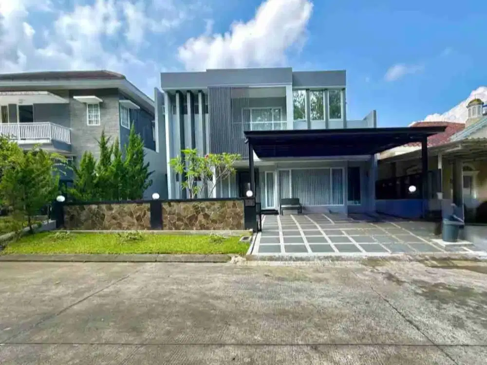 Rumah Mewah 2lantai Depan Taman di Argenia Sentul City