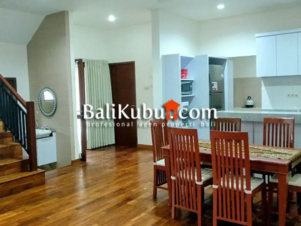 [AMR-077.AMA] Disewakan Tahunan Rumah Cantik 3 Kamar Furnished —  Gatot Subroto Tengah Denpasar