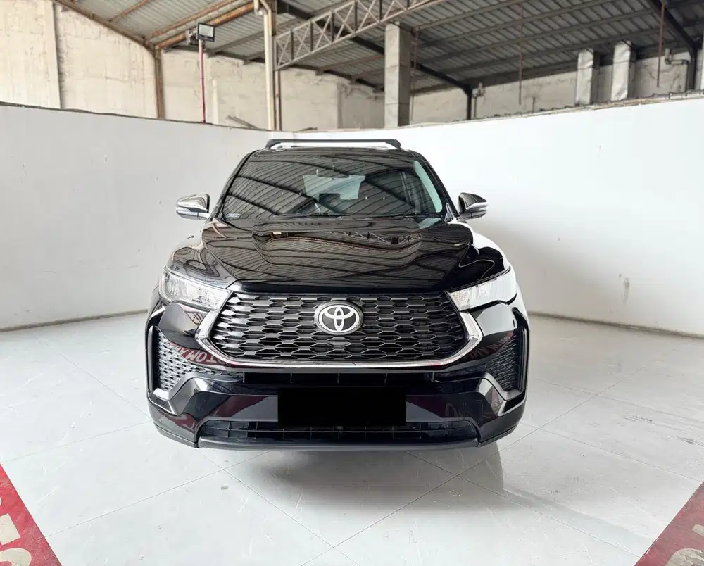 Toyota Innova Zenix G Hybrid at