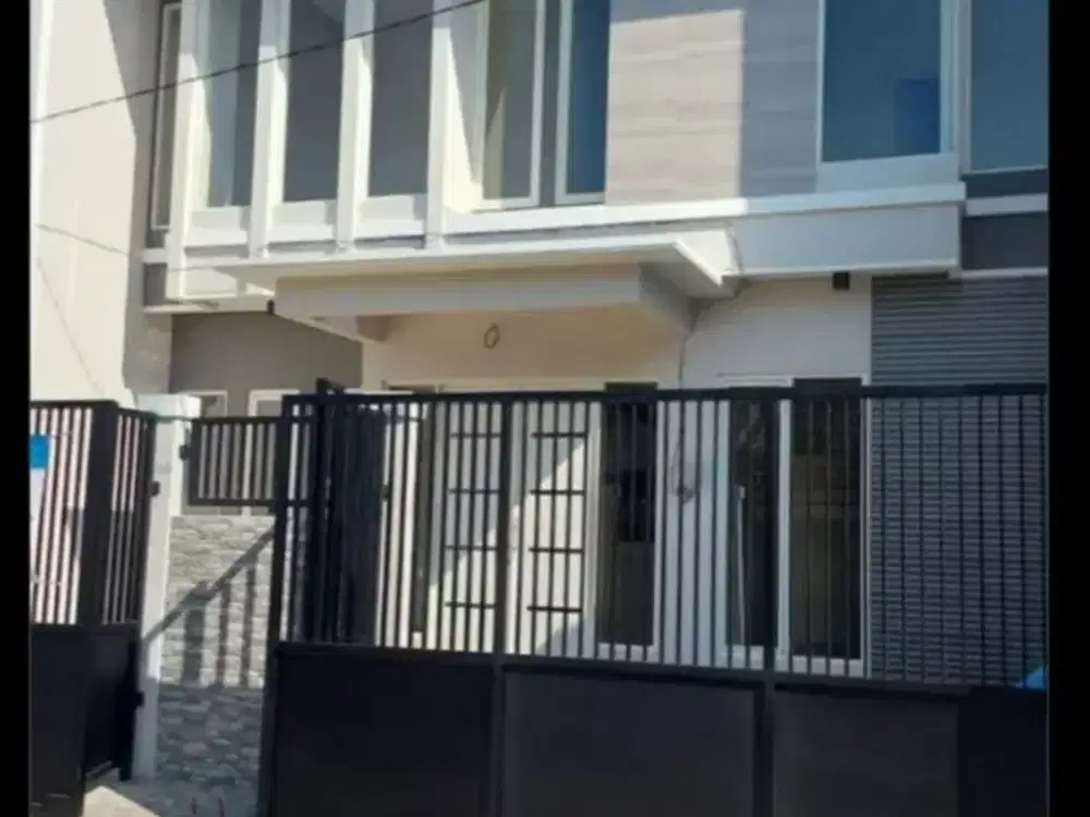 *RUMAH BARU GRESS PALING WORTH DI MANYAR*