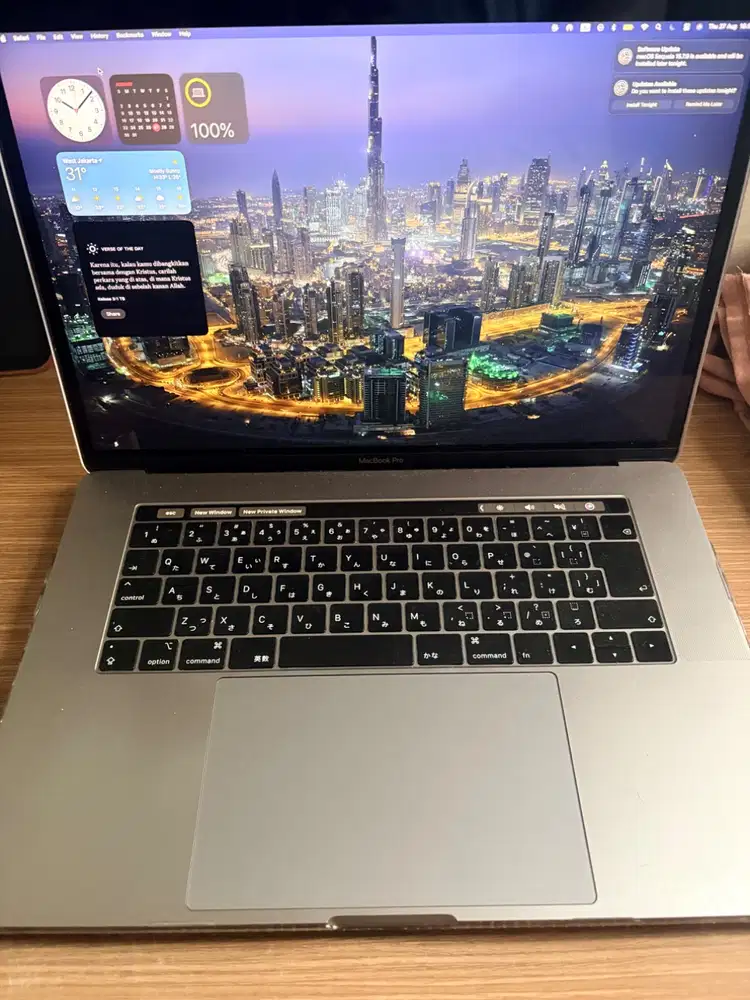 Macbook Pro 2018 15 Inch Core i7 2,6 Ghz 16/512 RAM 16GB Storage 512GB
