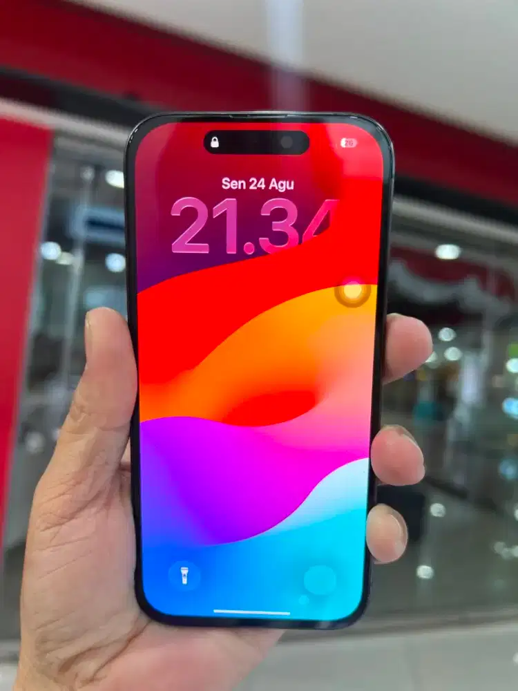 iPhone 15pro 256gb black