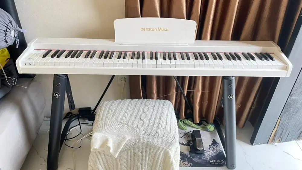 Preloved Piano Benston
