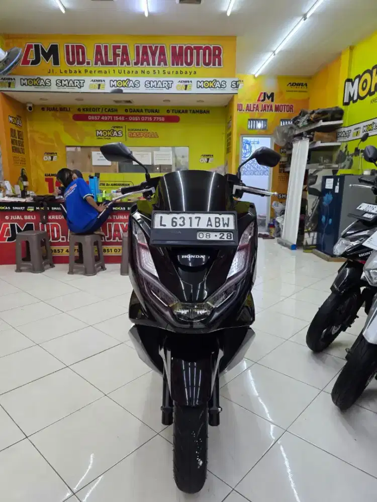 Honda PCX 160 CBS tahun 2023