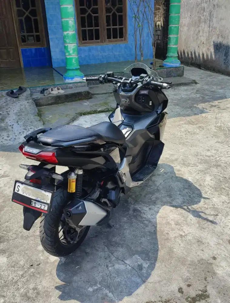 Adv 160 2022 plat s bjn