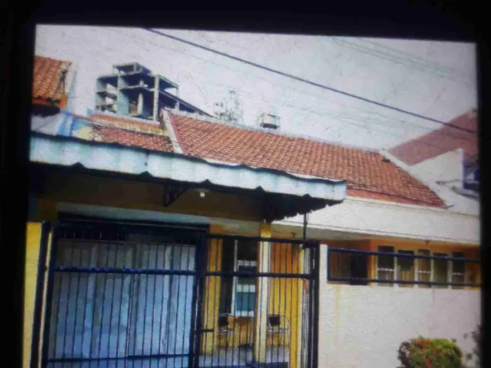 FOR SALE RUMAH SIAP HUNI JEMURSARI DEKAT RSAI SURABAYA