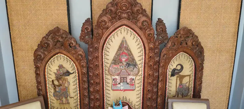 Sekat ruangan kayu jati tua