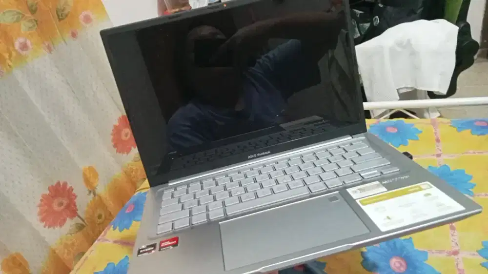 Dijual cepat Laptop ASUS Vivobook 14 NEGO? Chat!