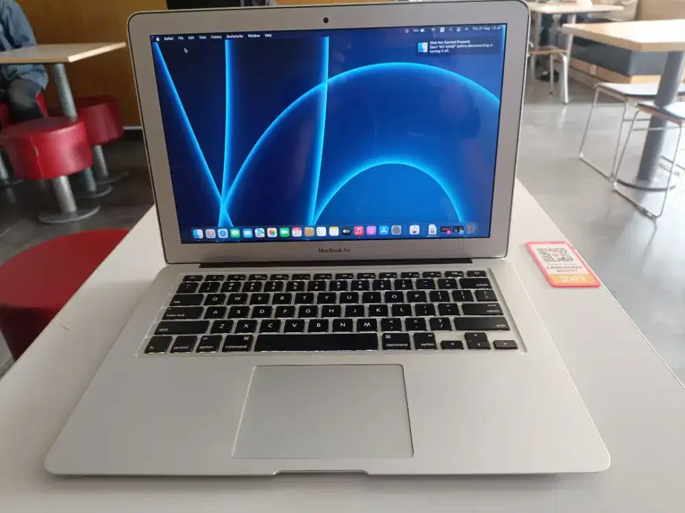 Macbook air 2015 13 inchi core i5 4/256