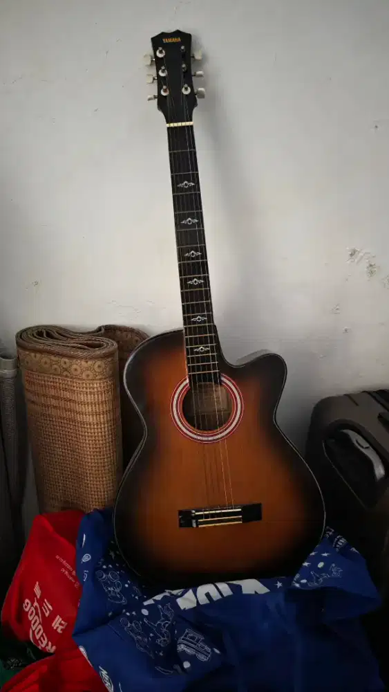 Gitar yamaha like new
