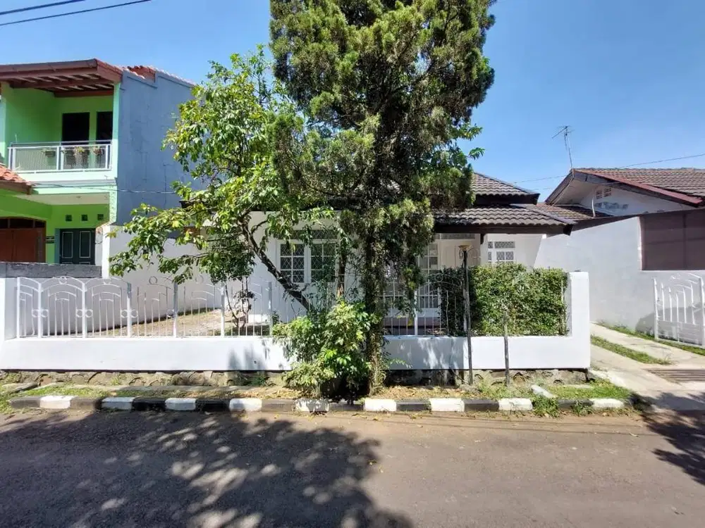 Disewakan Rumah Siap Huni Lokasi Strategis di Sayap Arcamanik Bandung