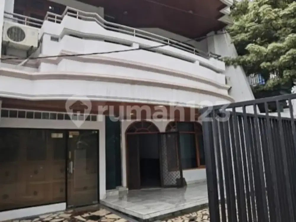 Taman Aries 2.5 Lantai Dijual Cepat Lokasi Strategis