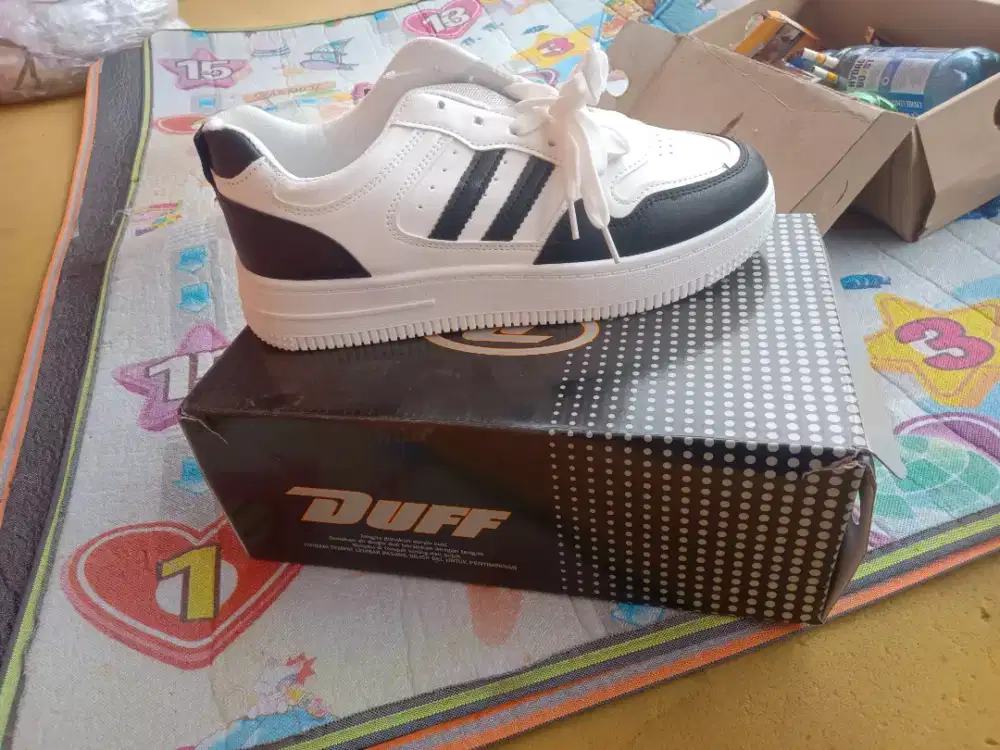 Sepatu pria duff