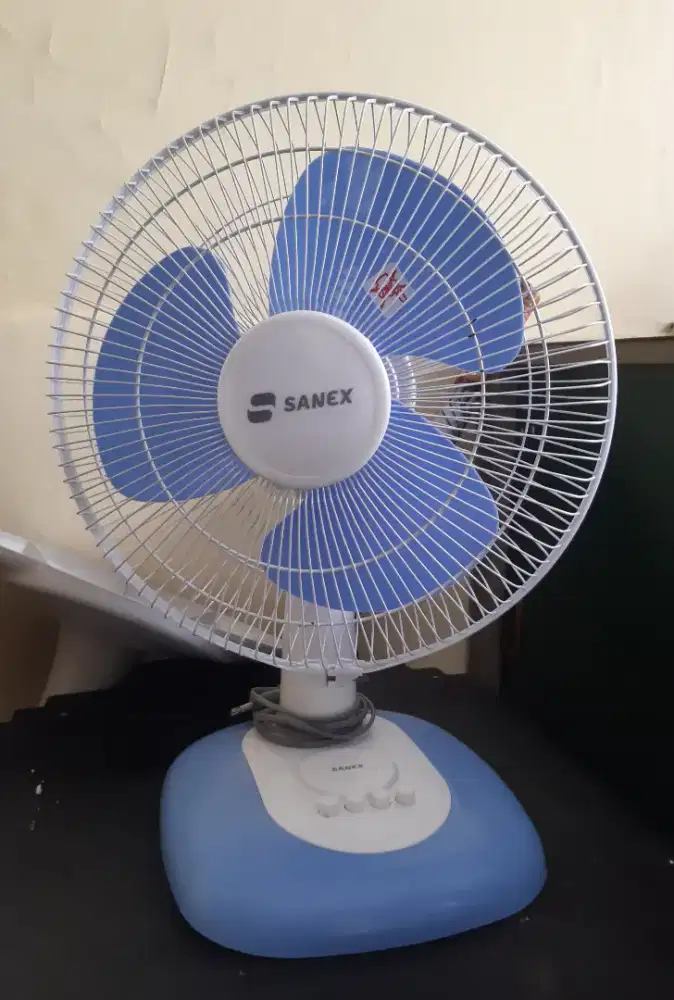 Kipas angin duduk sanex 12 inch