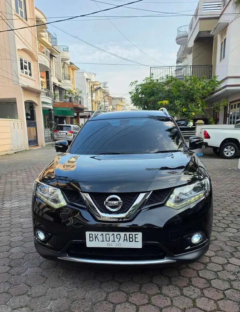 Nissan X-Trail 2.5 CVT Automatic 2015 Xtrail