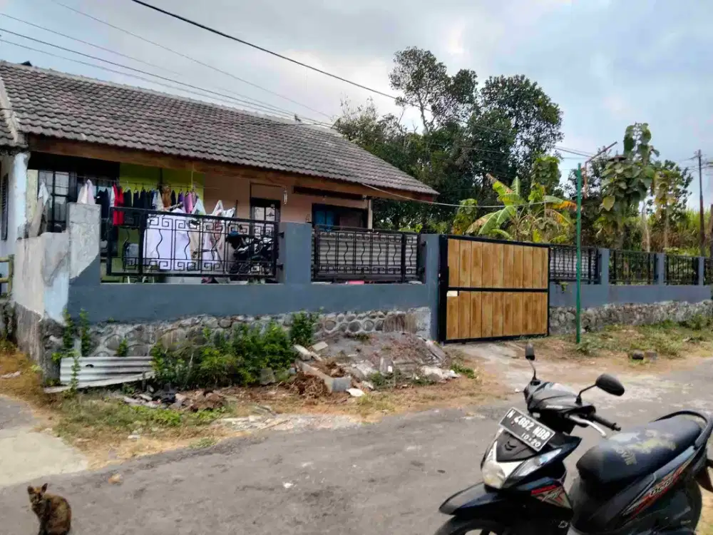 Rumah LT 300 di Palmerah Cemorokandang Malang