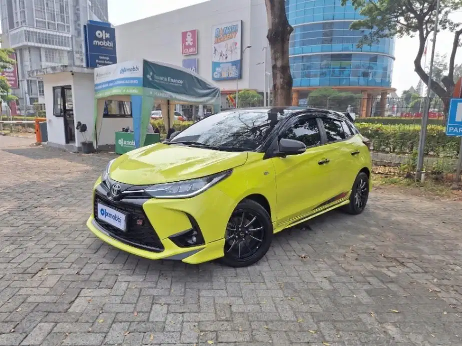 LOW DP Toyota Yaris 1.5 S GR Sport Bensin-AT 2023 UYB