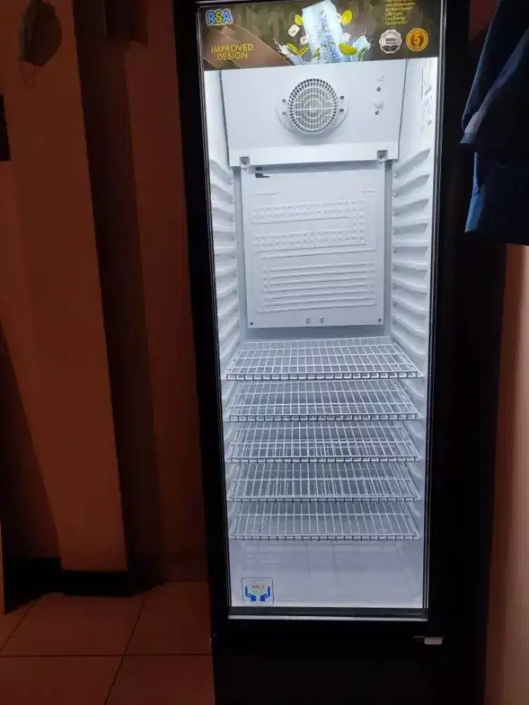 showcase chiller RSA agate