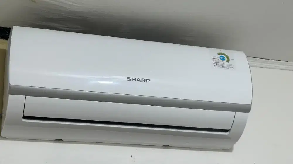 AC Sharp AH-A5ZCY 1/2 PK Like a New