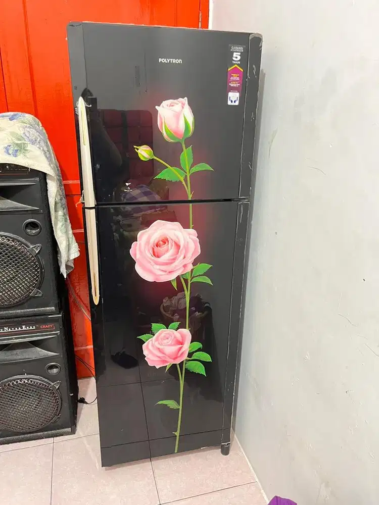 Dijual kulkas polytron