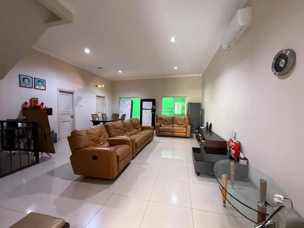 RUMAH DI PATUNG KUDA LAUT PIK 1