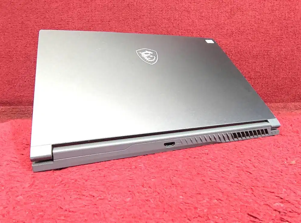 Laptop MSI Thin 15 B12UC Core i5-12450H RAM 8GB SSD 512GB RTX 3050