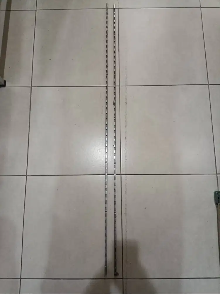 Tiang pangkon siku rak ambalan, yang nempel di mebel , 200cm