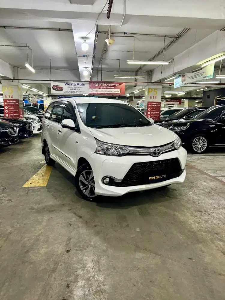 Toyota Avanza Veloz 1.5 AT Matic 2016 nik 2015 Terawat