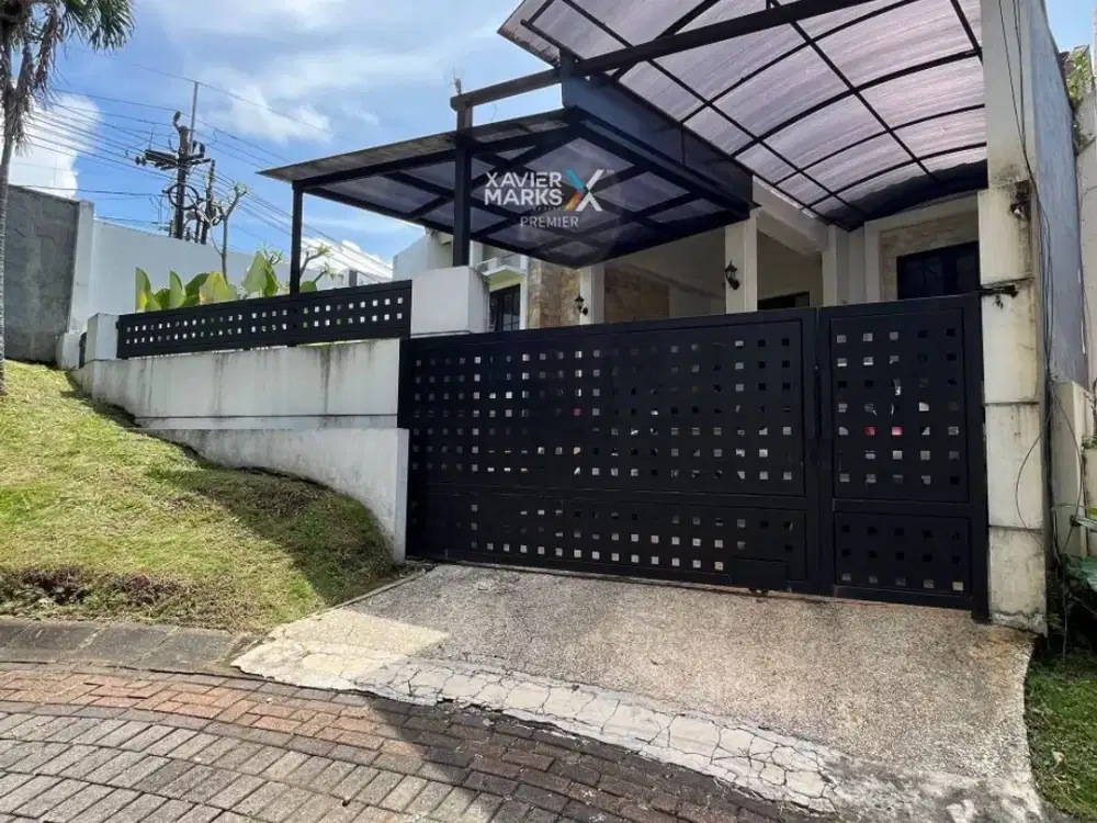Dijual Rumah Mewah Furnished Model American Scandinavian di Villa Puncak Tidar